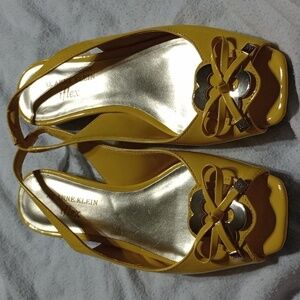 Anne Klein iflex women's flats size 6